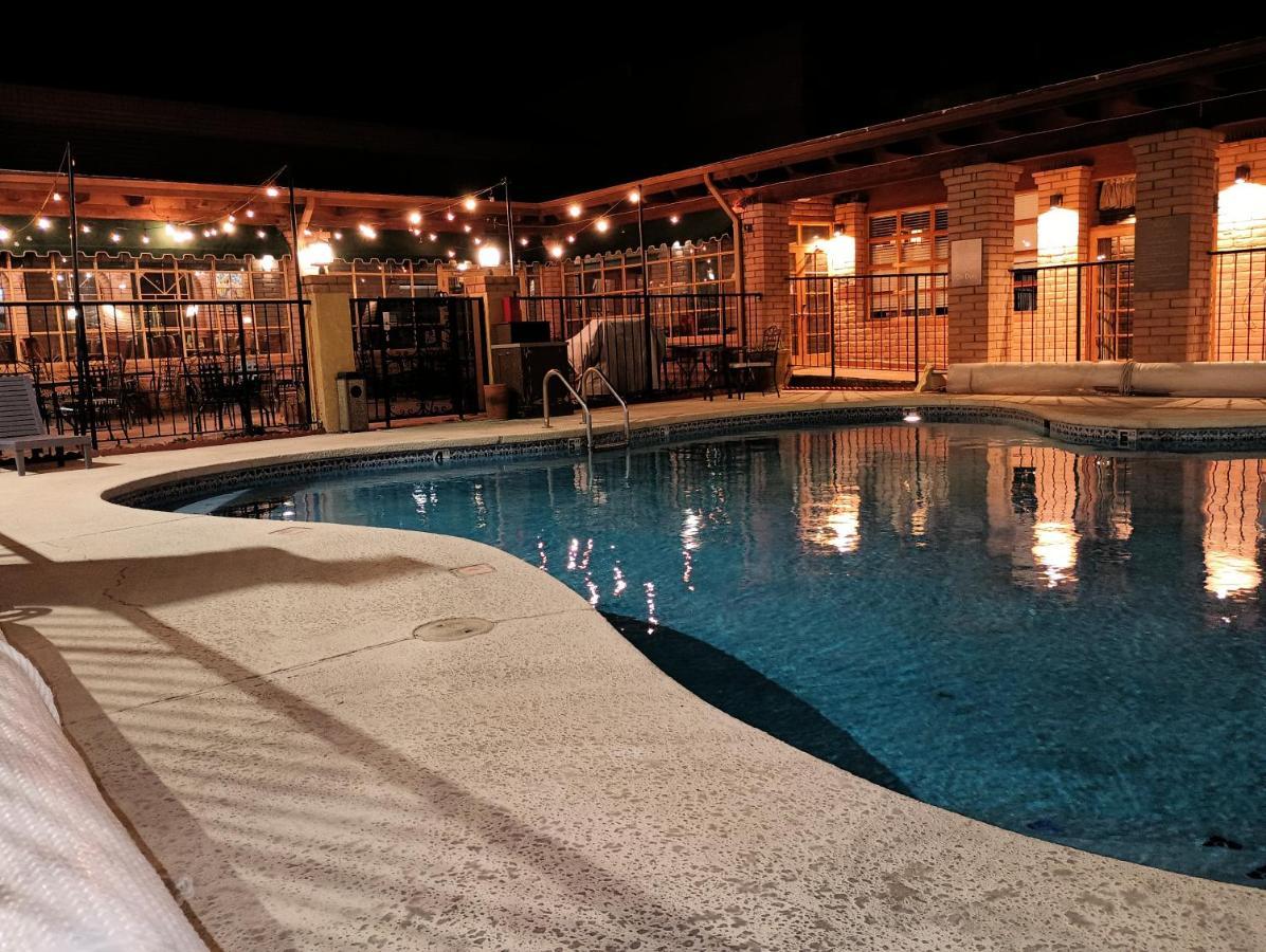 Clarion Inn Sierra Vista Buitenkant foto