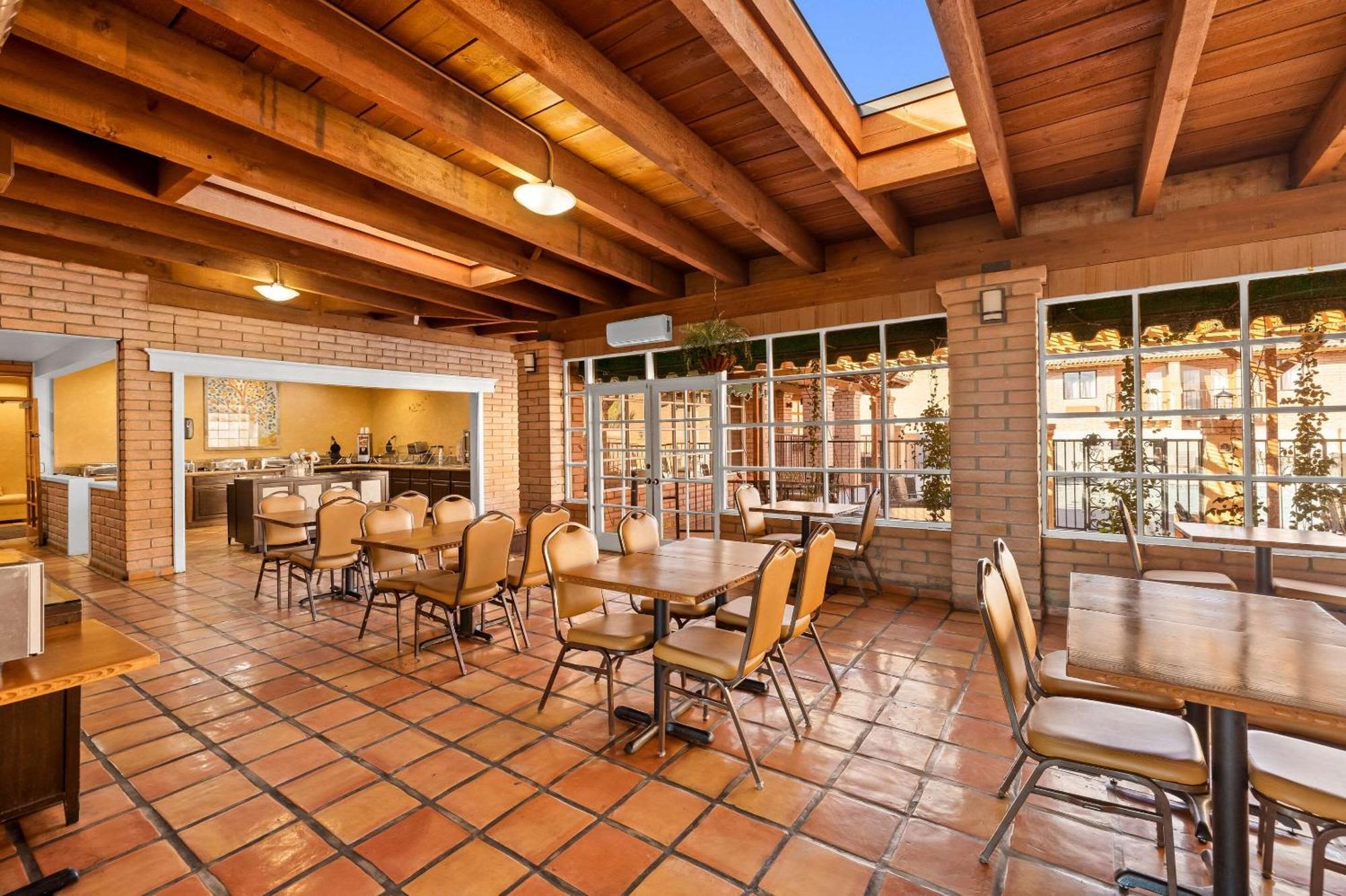 Clarion Inn Sierra Vista Buitenkant foto